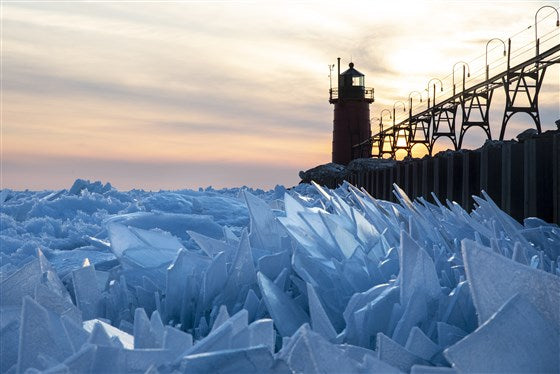 WOW! Stunning Ice Formations On Lake Michigan